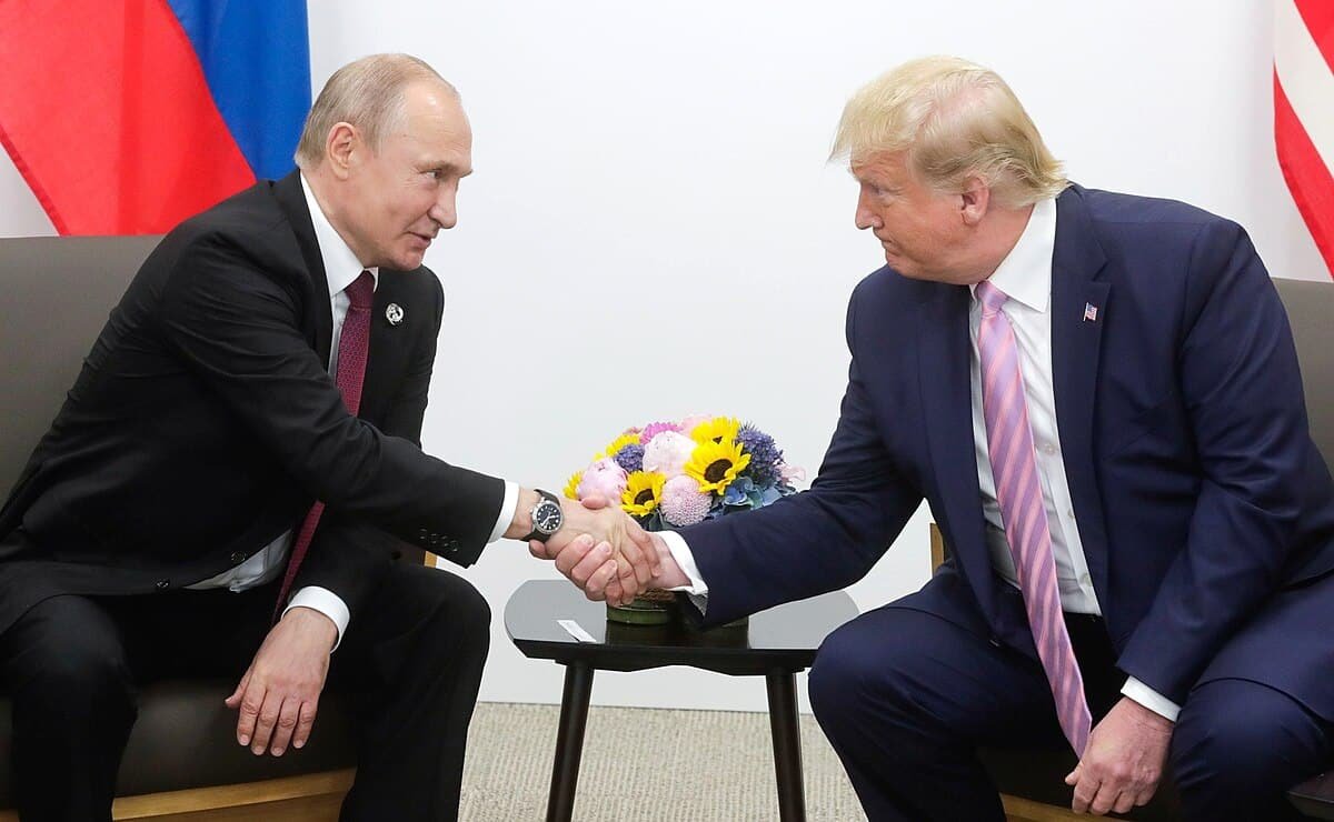 Vladimir Putin and Donald Trump 2019 06 28 06